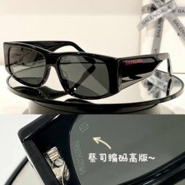 Picture of Balenciga Sunglasses _SKUfw53058714fw